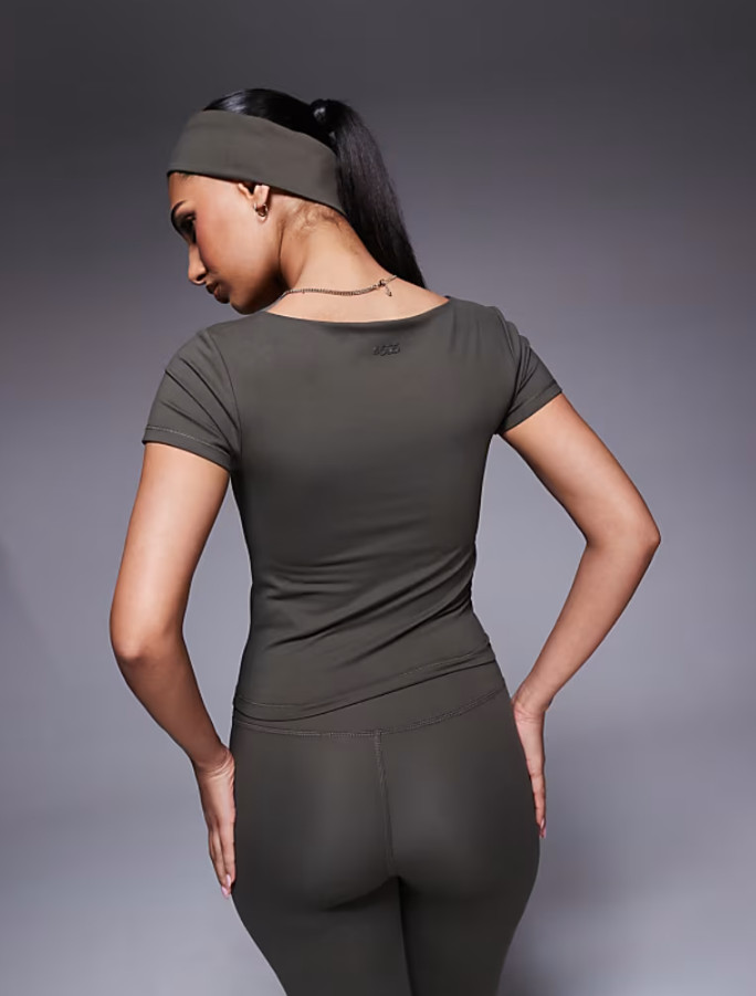 ZIELONY SPORTOWY TOP 
