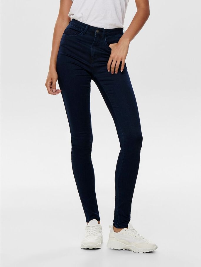 granatowe spodnie jeans rurki 