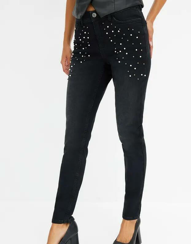CZARNE SPODNIE JEANS ZDOBIENIE