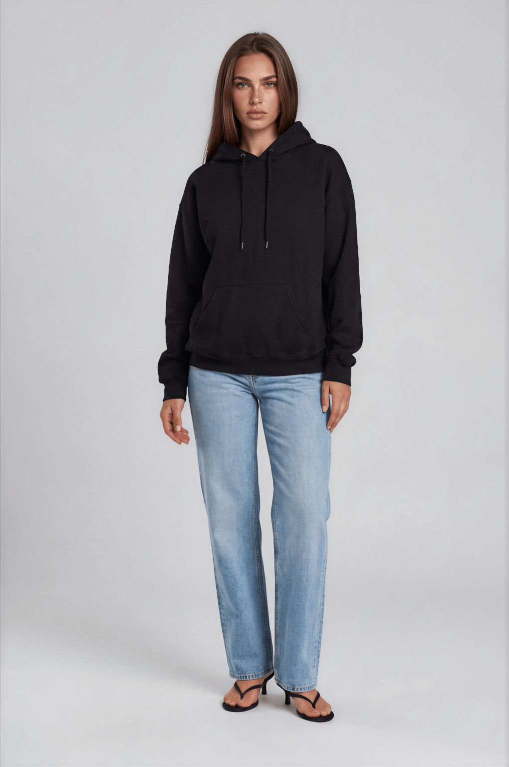 czarna bluza oversize z kapturem