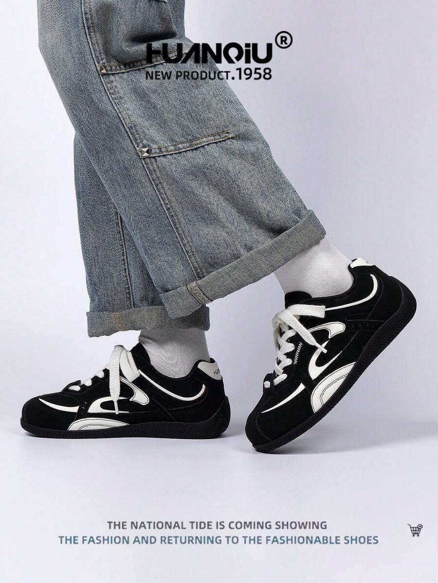 czarne buty sportowe