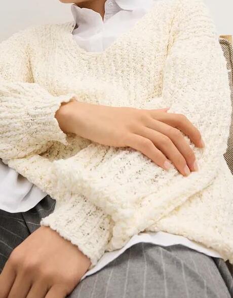 SWETER Z DAMSKI