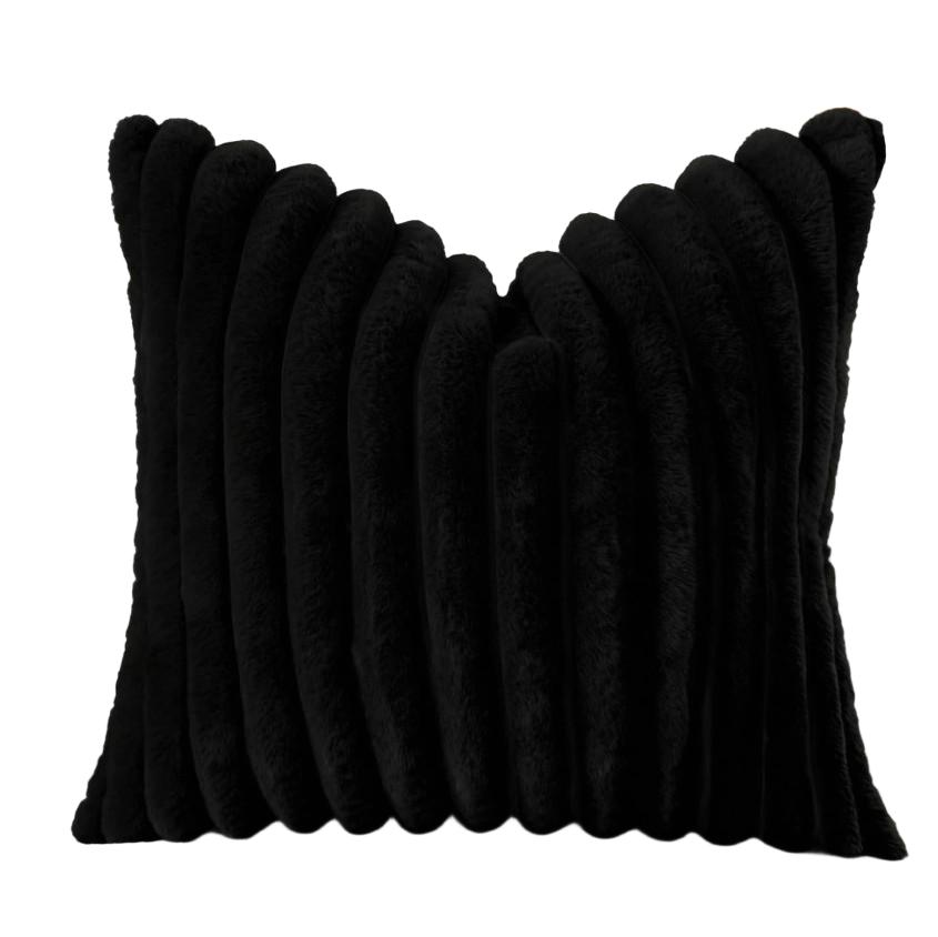 czarna fluffy poszewka na poduszkę