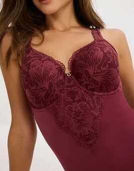 BODY DAMSKIE PLUS SIZE NA RAMIĄCZKACH
