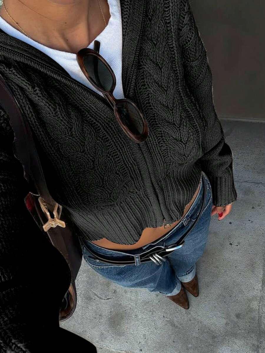 CZARNY SWETER ZAMEK
