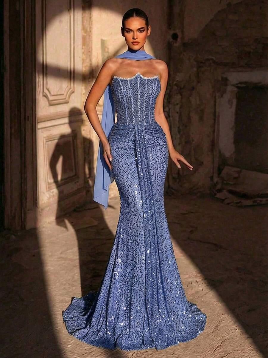 niebieska maxi sukienka 