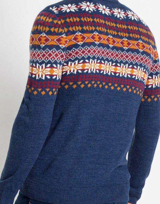 SWETER ZE WZOREM