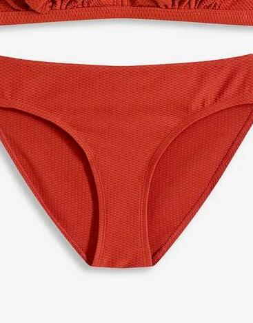 DÓŁ OD BIKINI