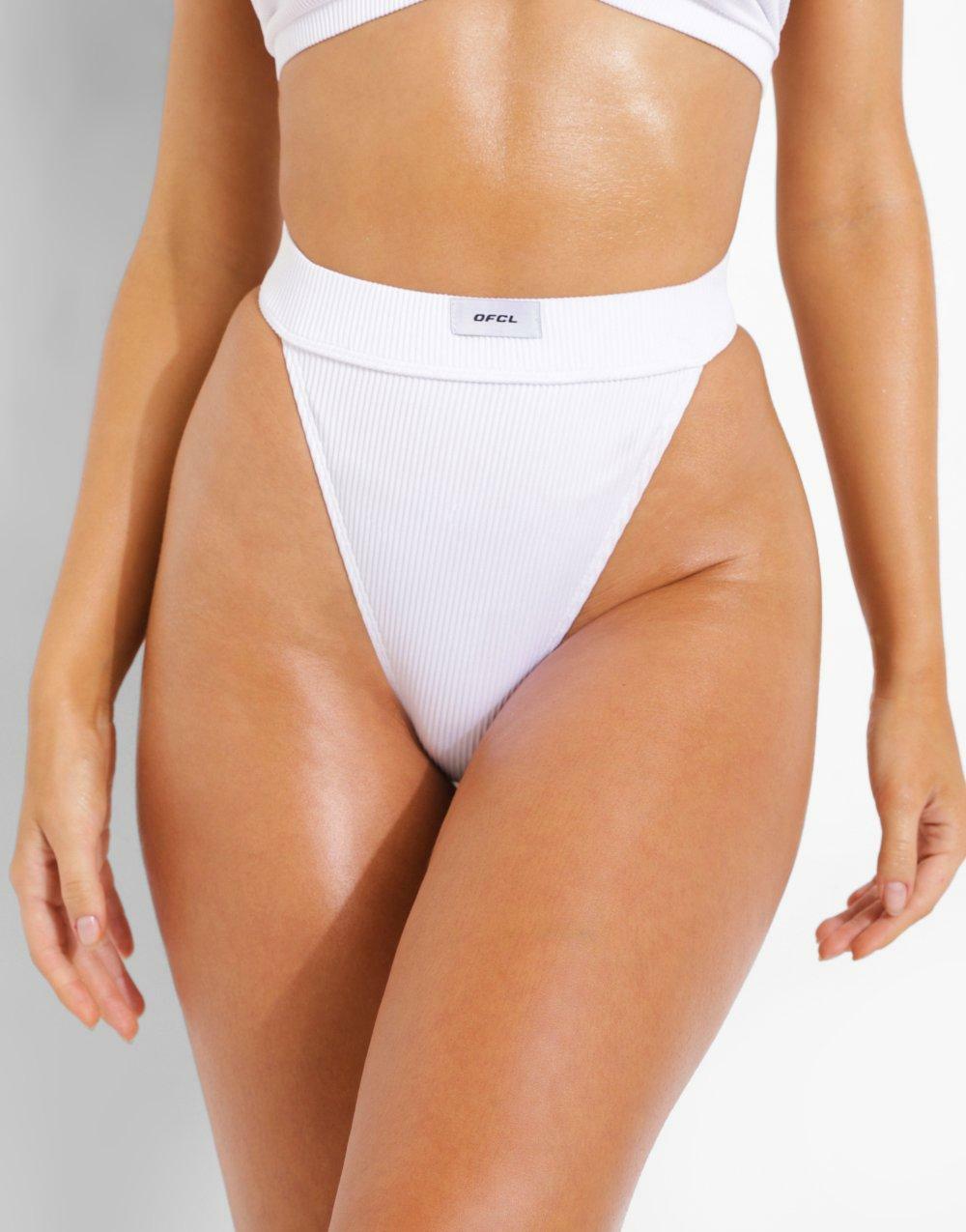 biały dół od bikini