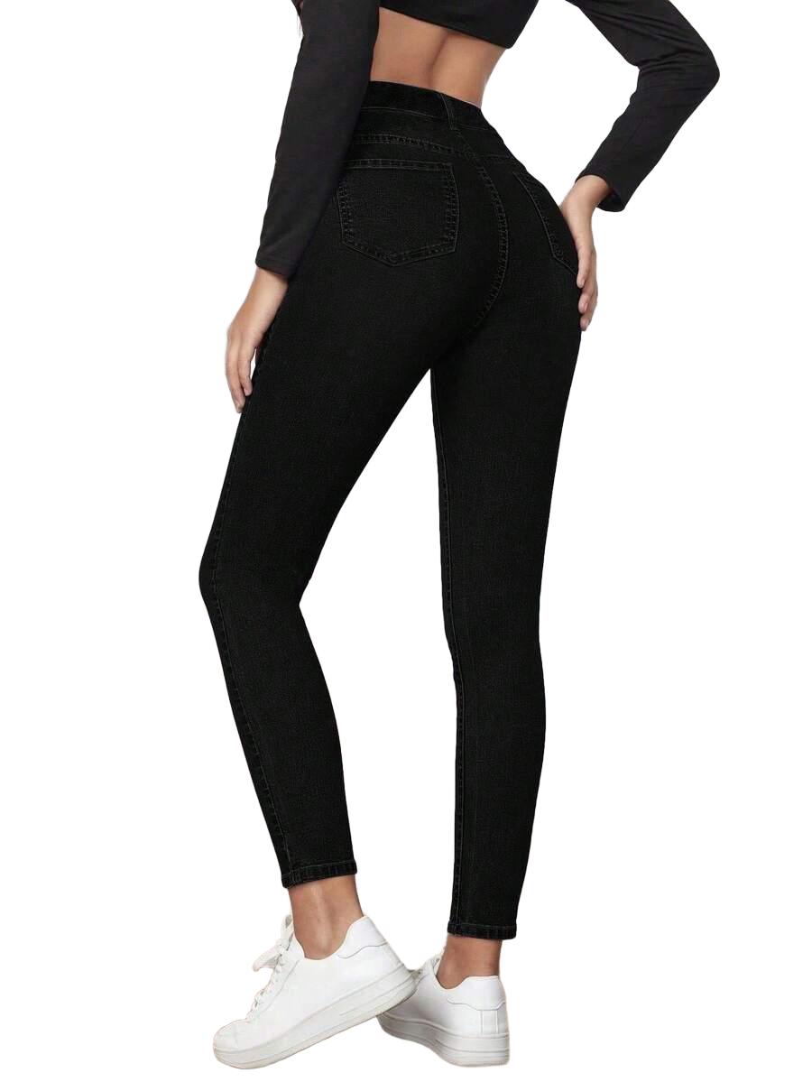 czarne spodnie jeans rurki