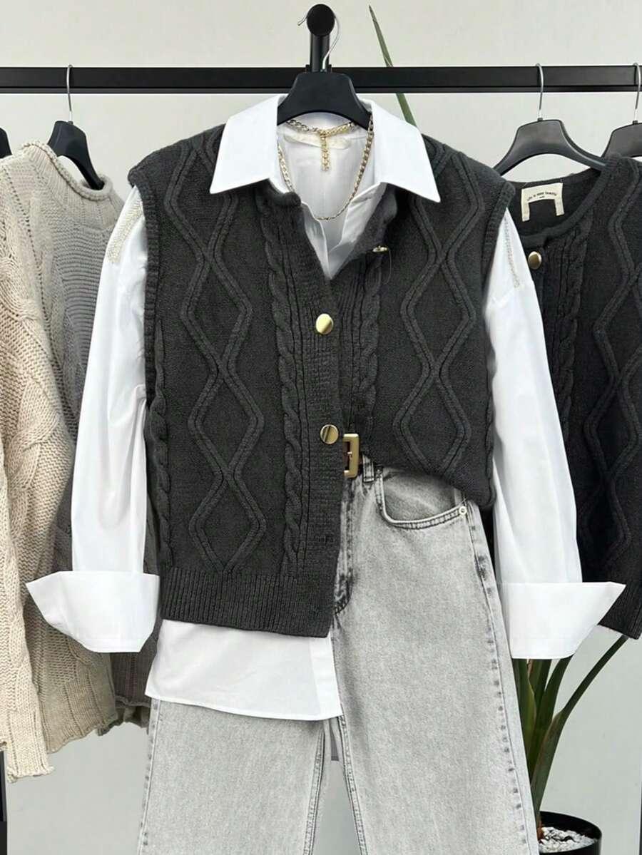szara kamizelka guziki