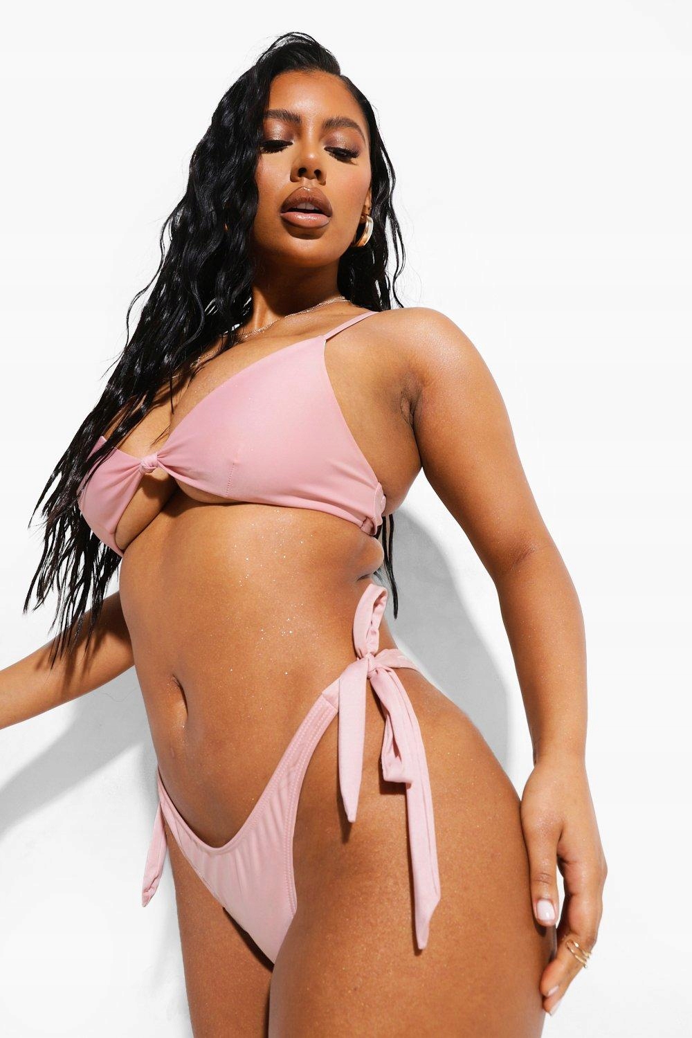 różowy dół od bikini