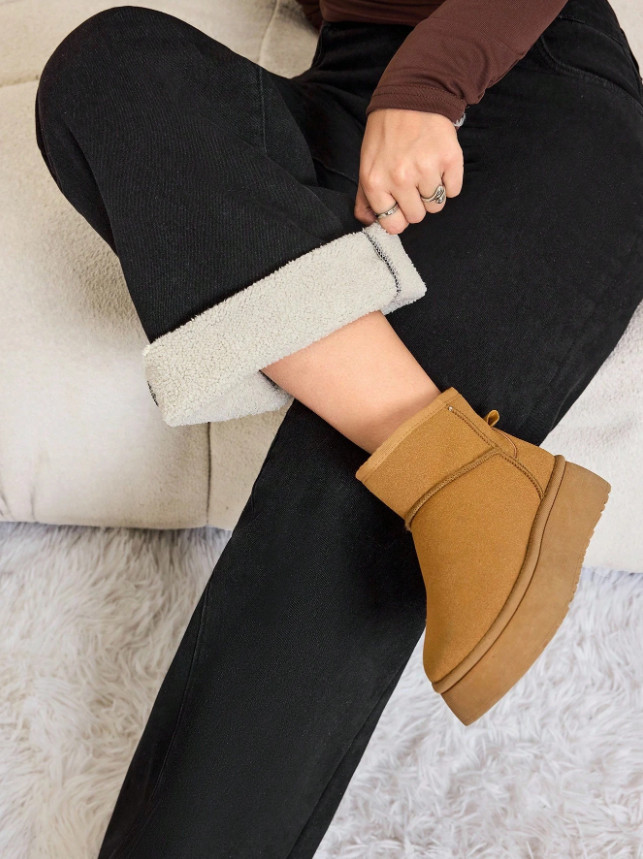 CZARNE OCIEPLANE SPODNIE JEANS