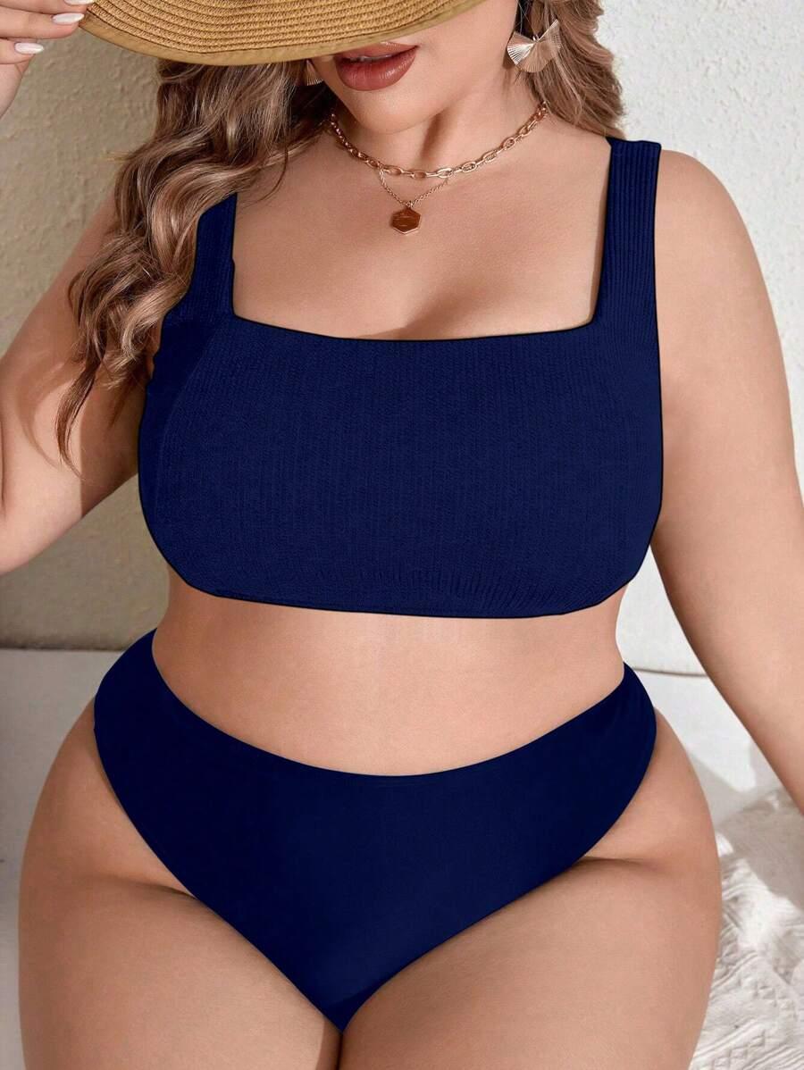 granatowa góra od bikini
