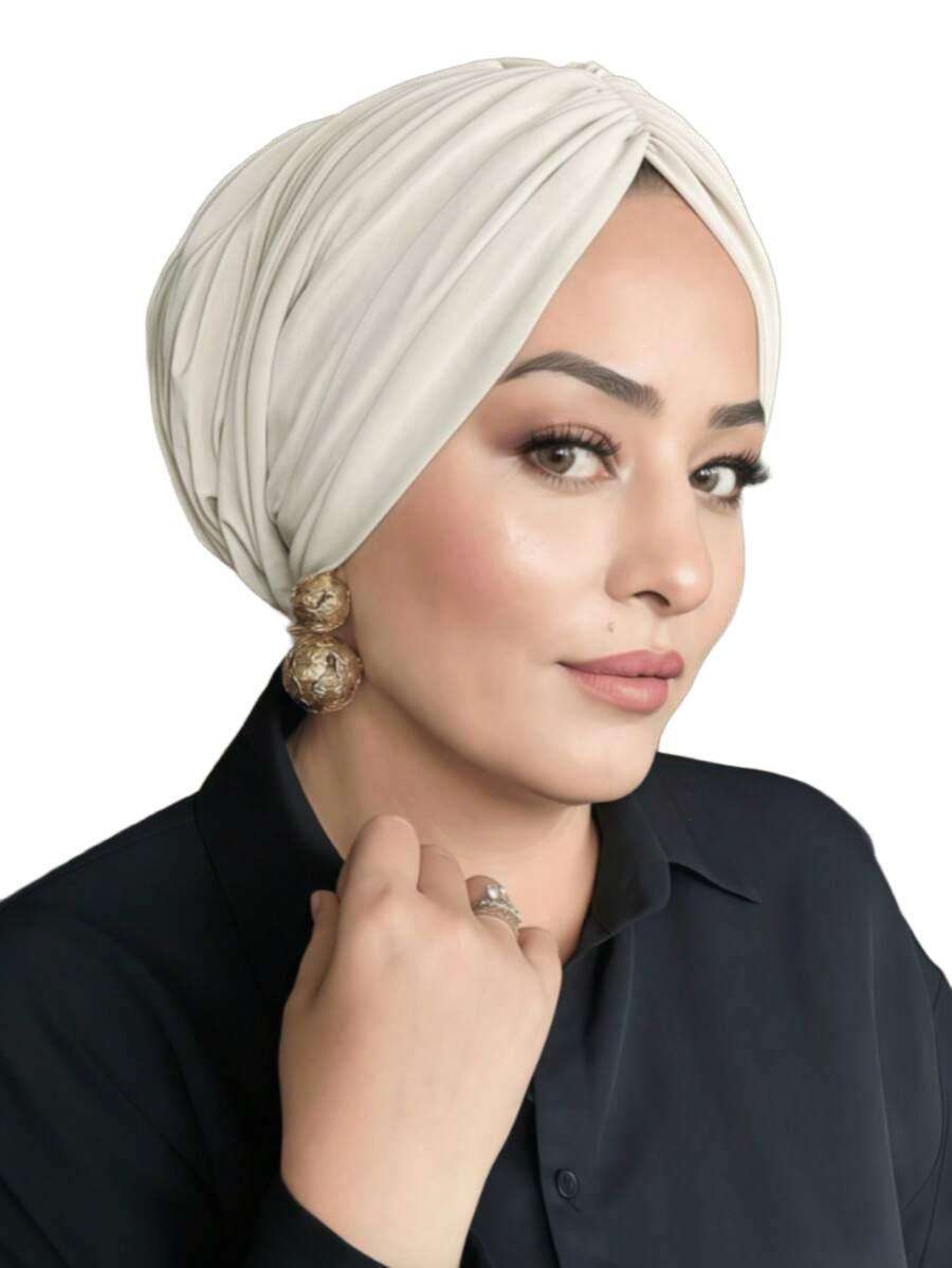 beżowy turban na głowę