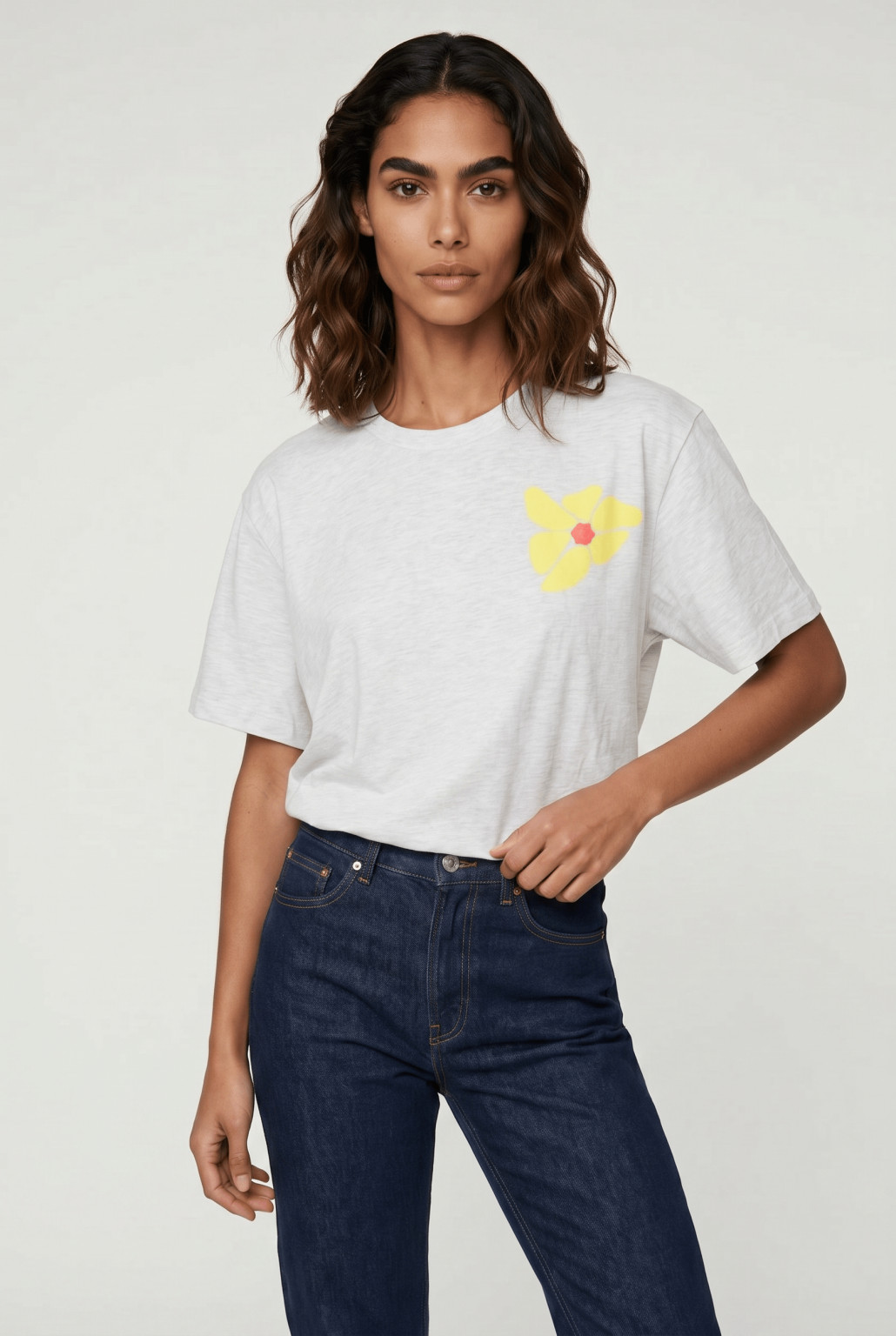 szary t-shirt oversize nadruk kwiaty