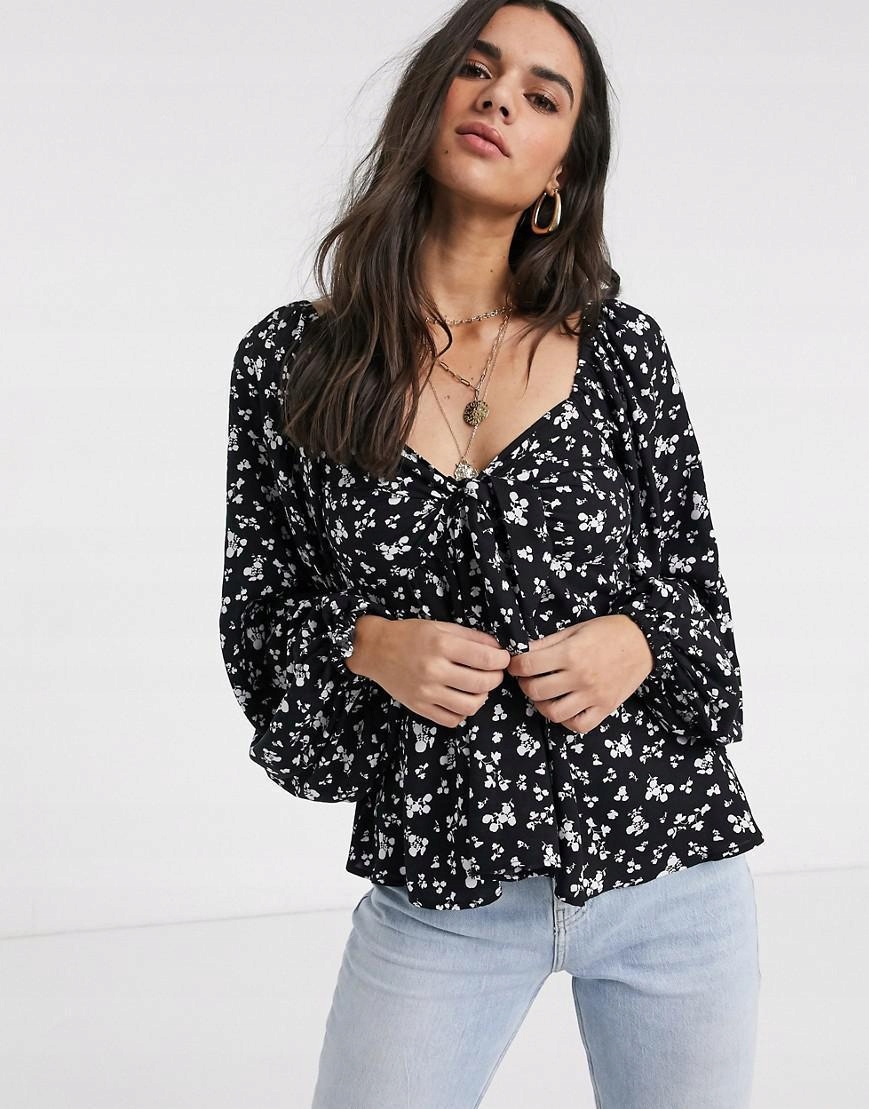 CZARNA BLUZKA PRINT KWIATY 