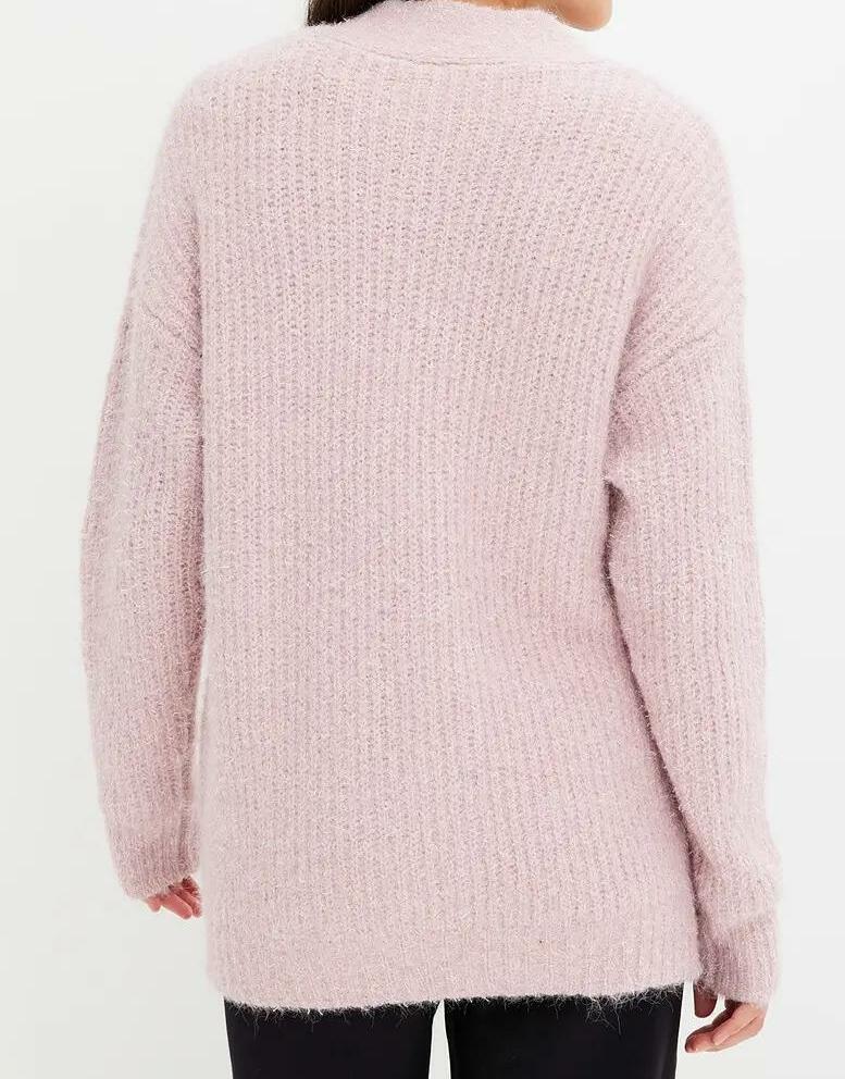 SWETER Z GUZIKAMI