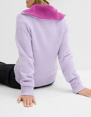 SWETER ZE STÓJKĄ