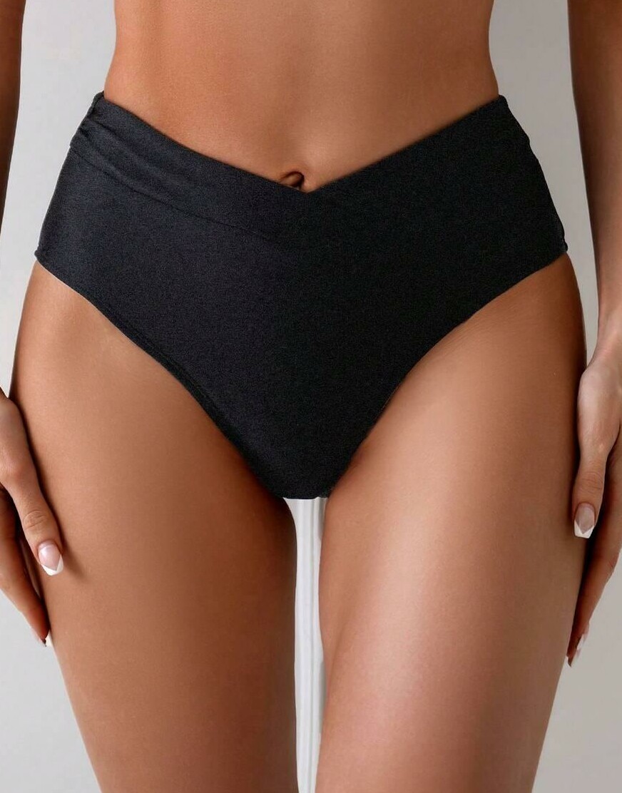 DÓŁ OD BIKINI