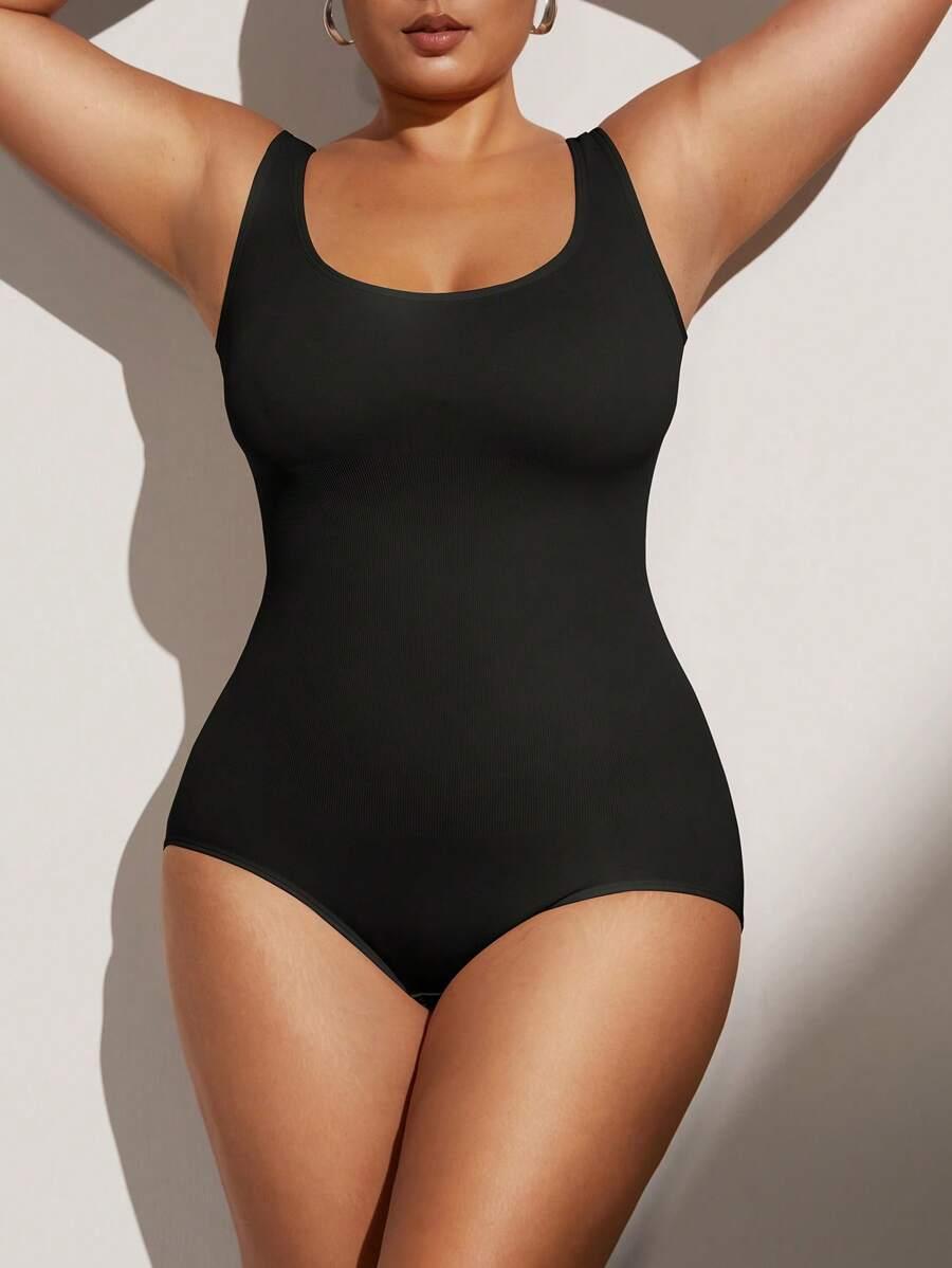 CZARNE MODELUJĄCE BODY