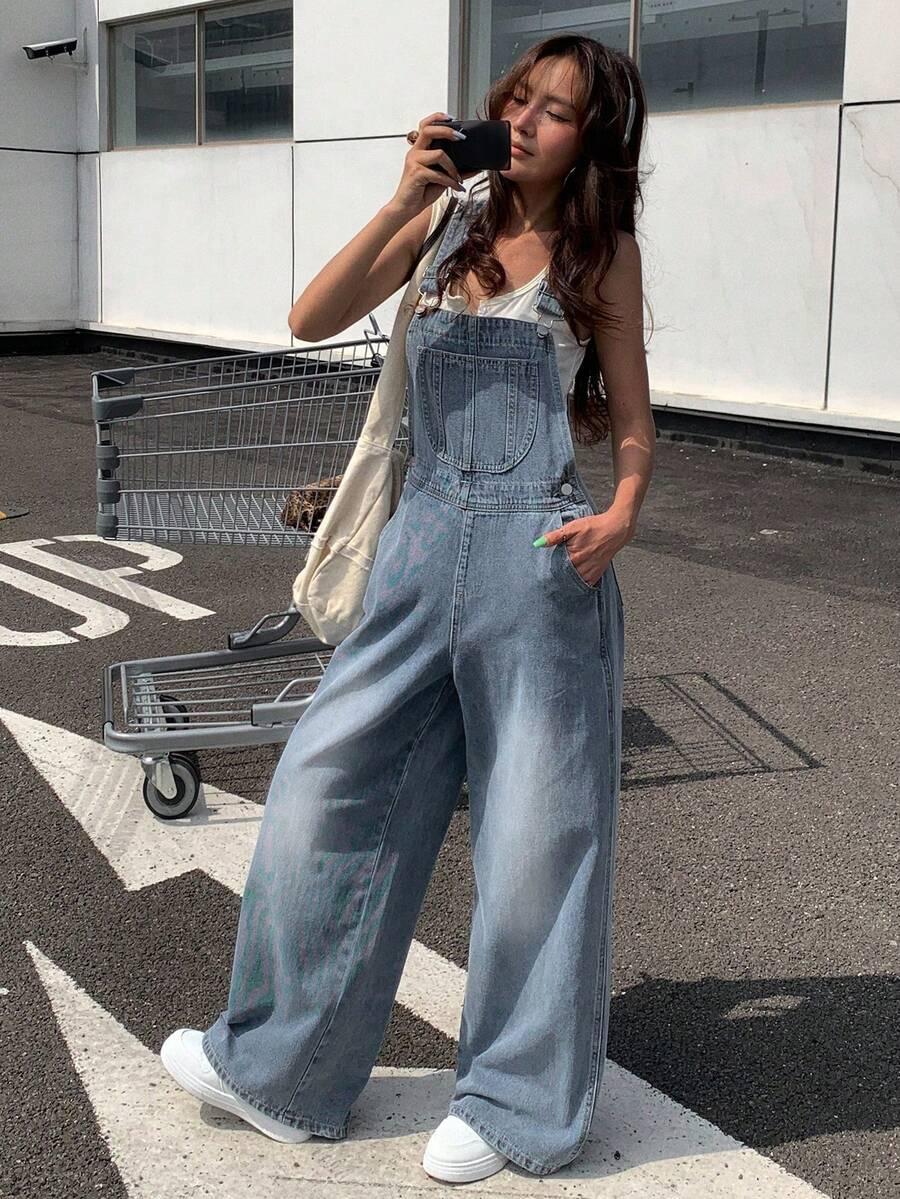 niebeskie ogrodniczki jeans