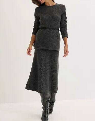 SWETER DAMSKI Z PASKIEM