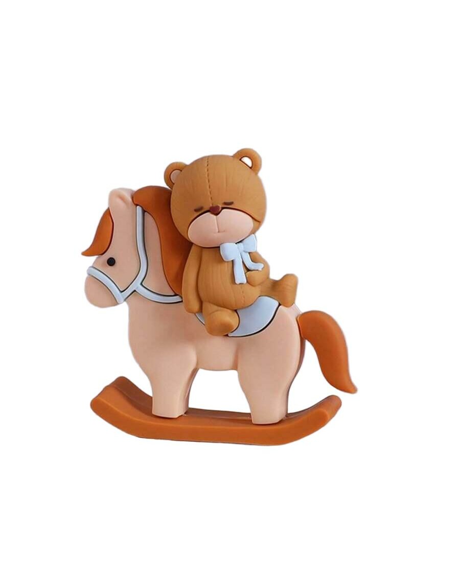 ozdobna figurka na tort