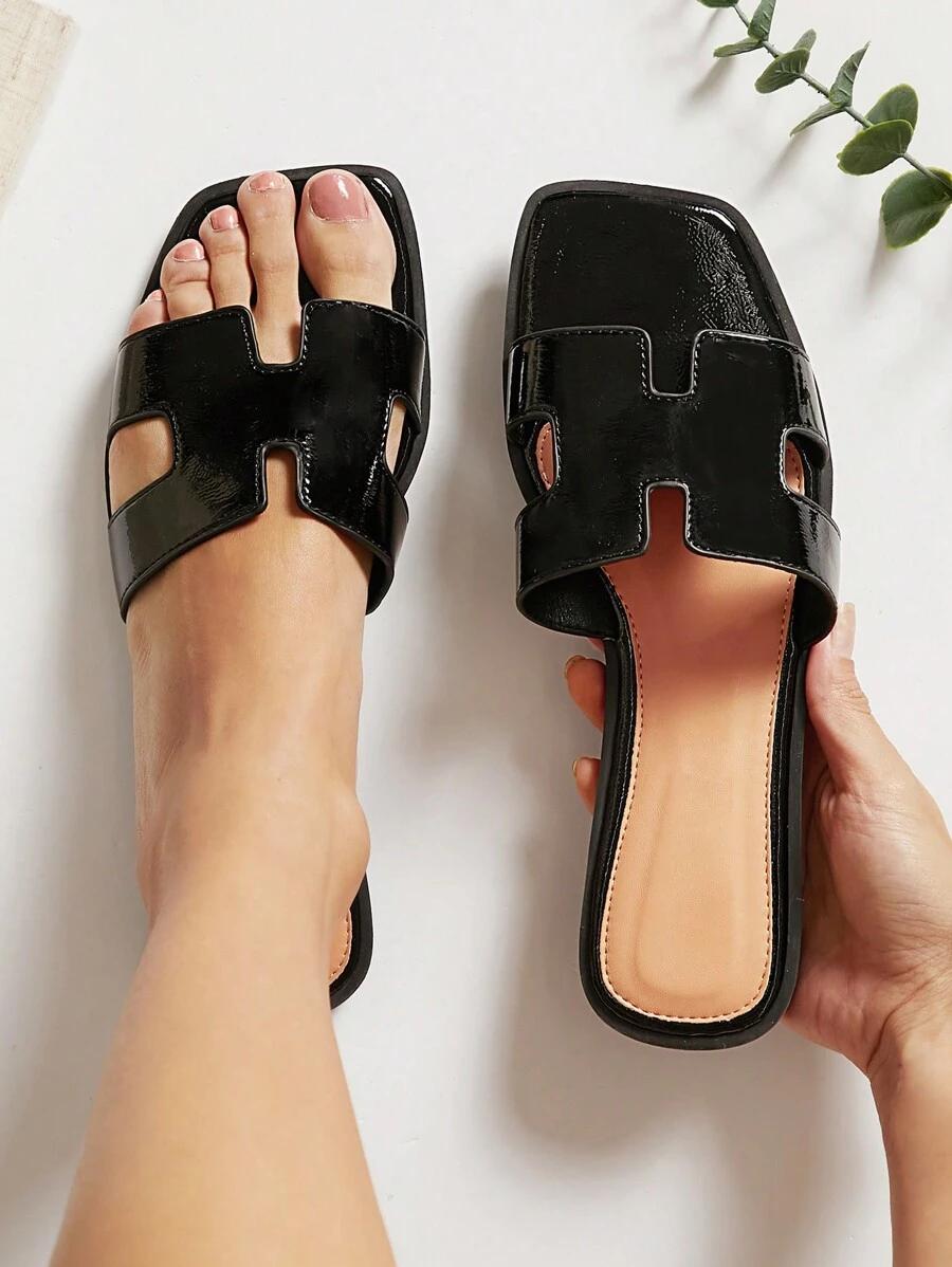 CZARNE KLAPKI CASUAL