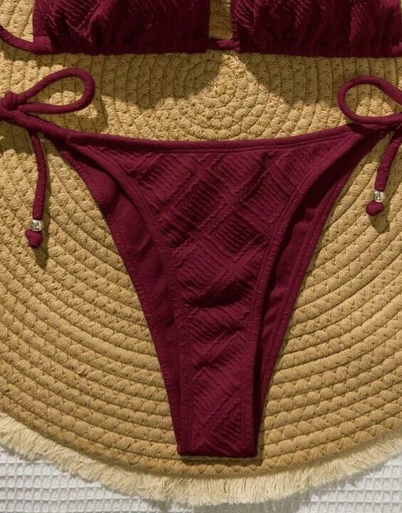 bordowy dół od bikini