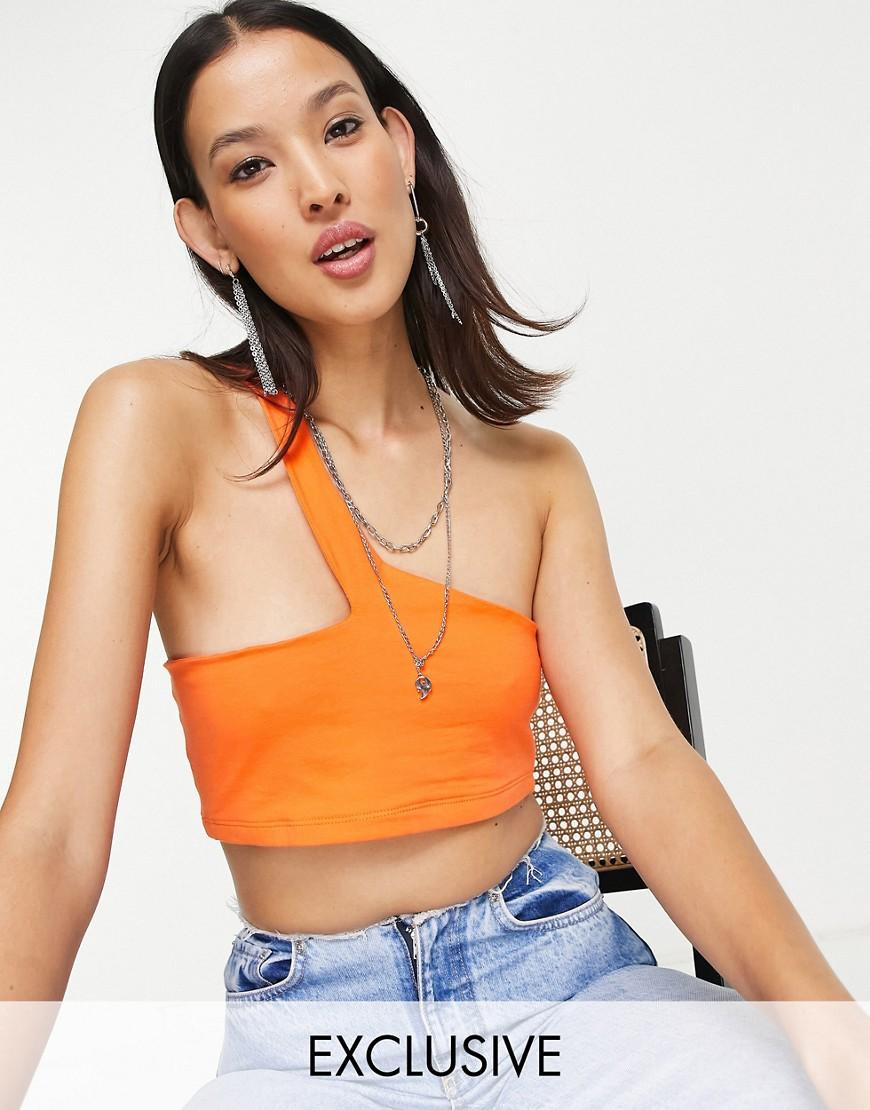 ASYMETRYCZNY CROP TOP