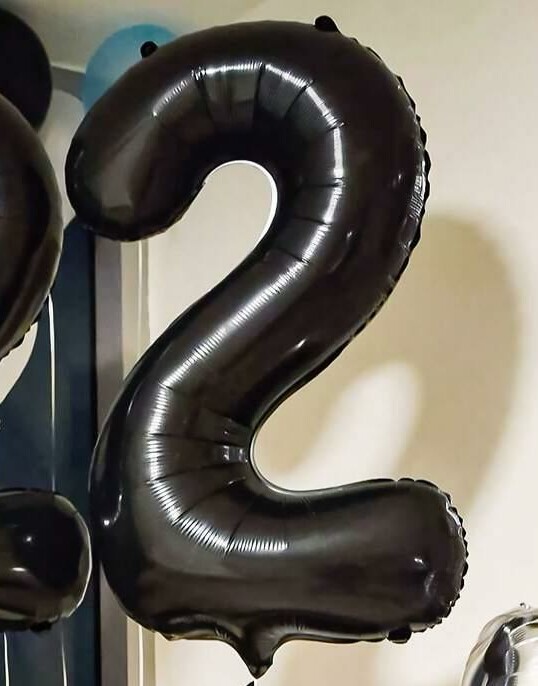 balon w kształcie cyfry 2