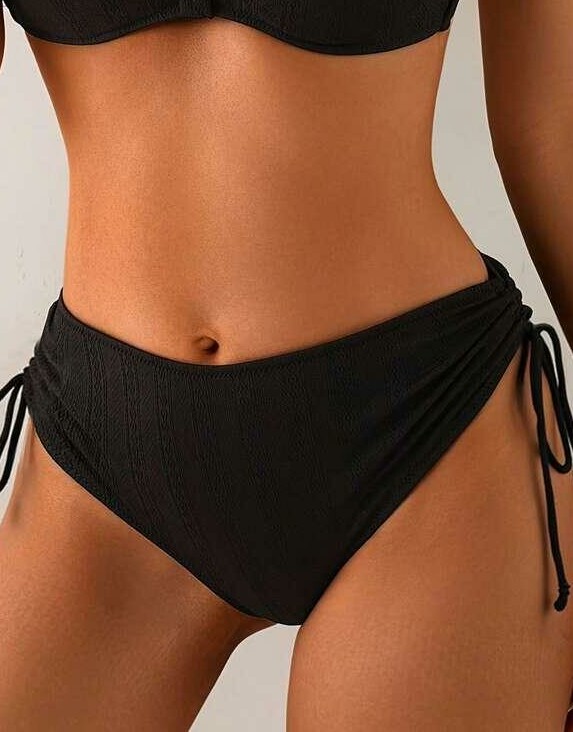 DÓŁ OD BIKINI