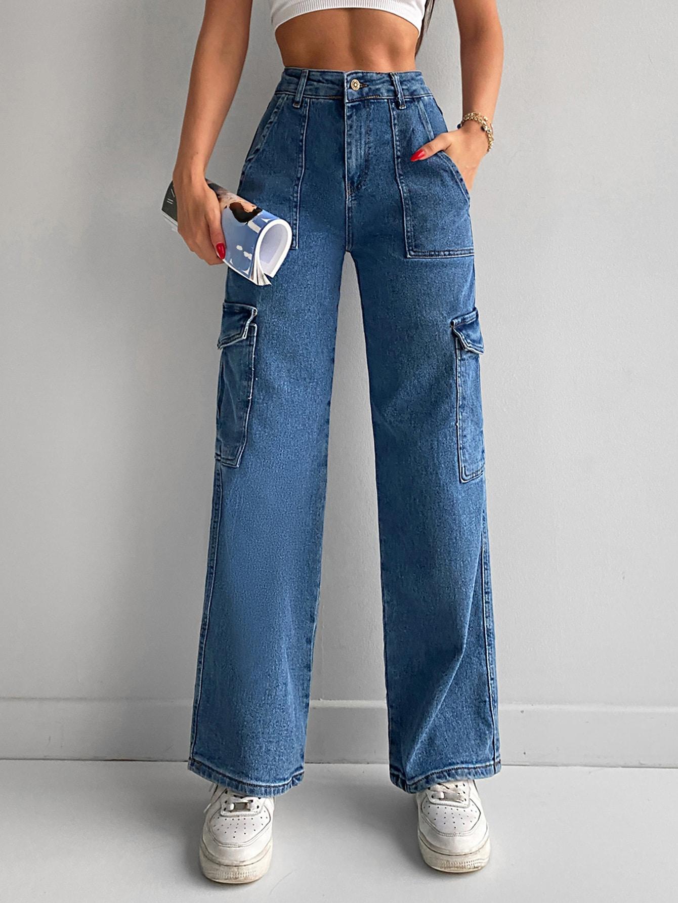 niebieskie spodnie jeans