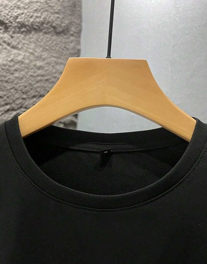czarny t-shirt nadruk