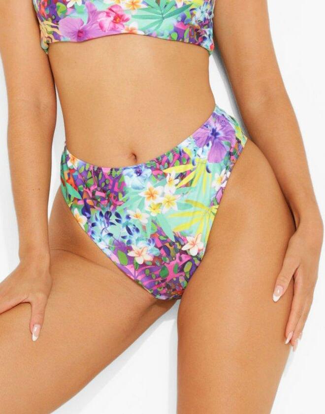 DÓŁ OD BIKINI