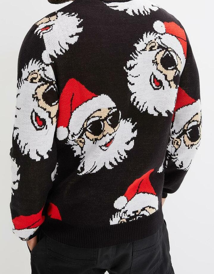 SWETER W MIKOŁAJE