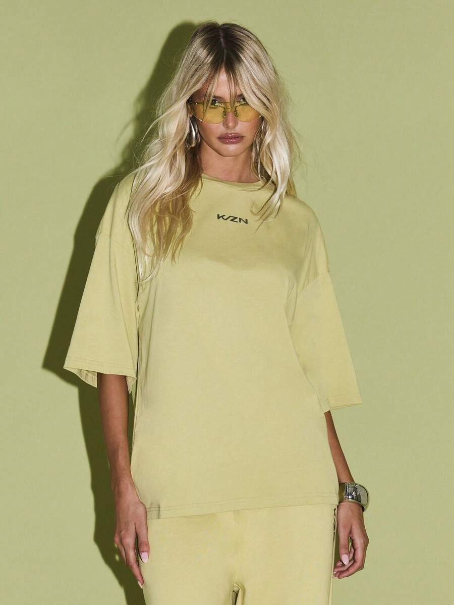 zielony t-shirt napis 