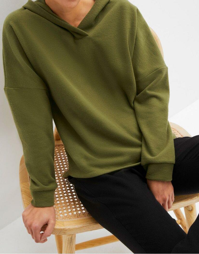 BLUZA DZIANINOWA Z KAPTUREM