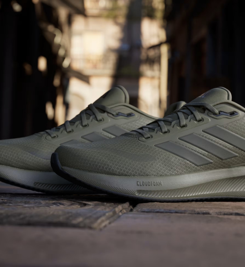 zielone buty sportowe Runfalcon 5