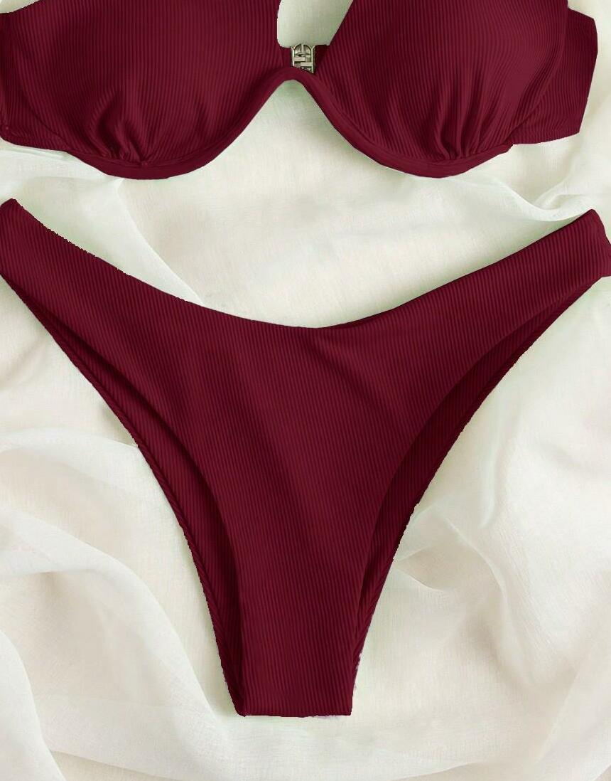 bordowy dół od bikini