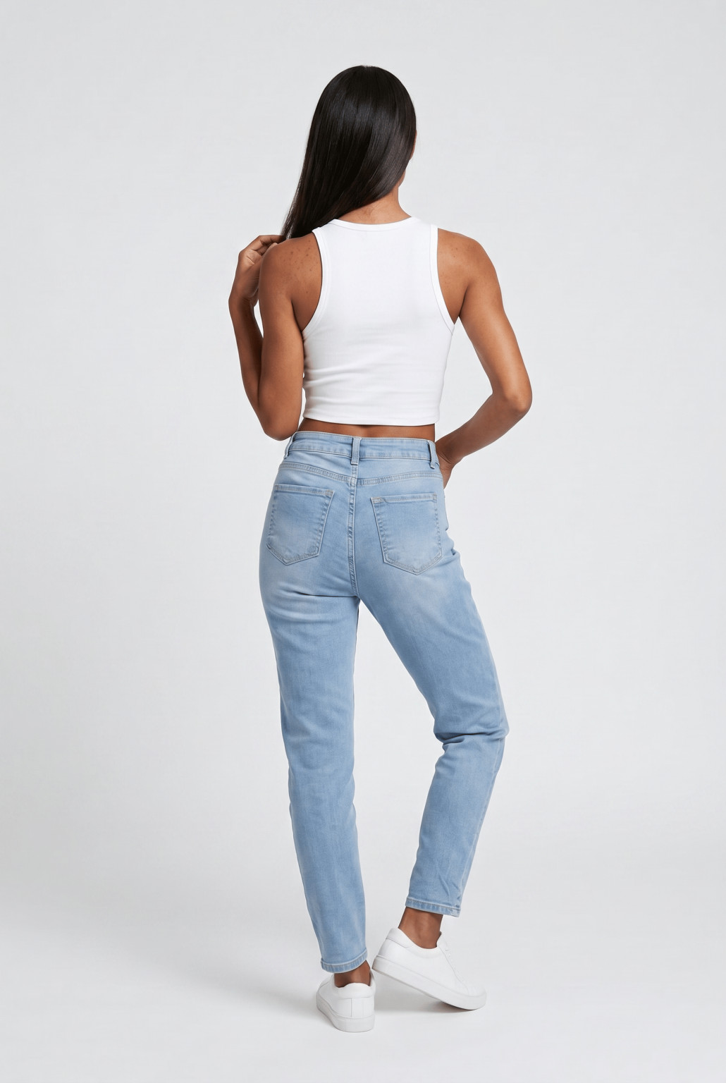 niebieskie spodnie jeans ripped