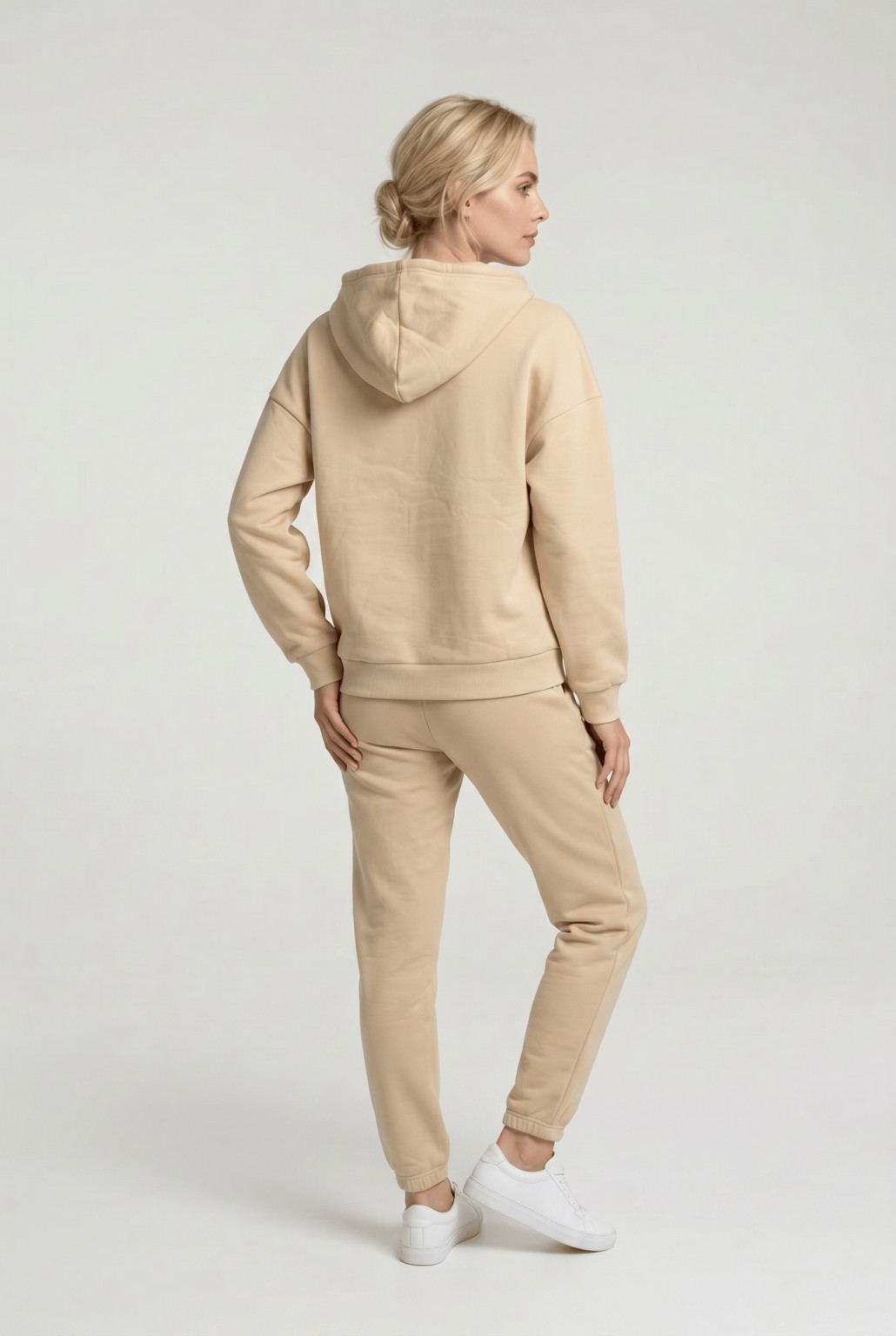 BEŻOWA BLUZA OVERIZE KAPTUR 