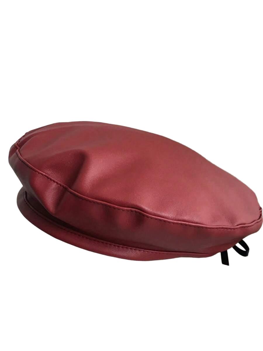 czerwony beret imitacja skóry