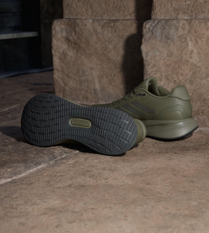 zielone buty sportowe Runfalcon 5