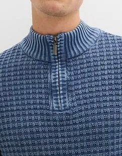 GRUBY SWETER Z EFEKTEM SPRANIA