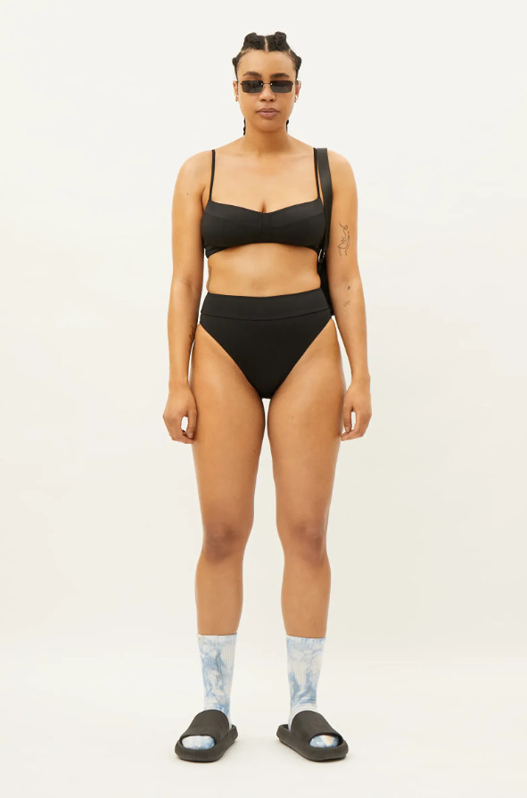 CZARNA GÓRA OD BIKINI