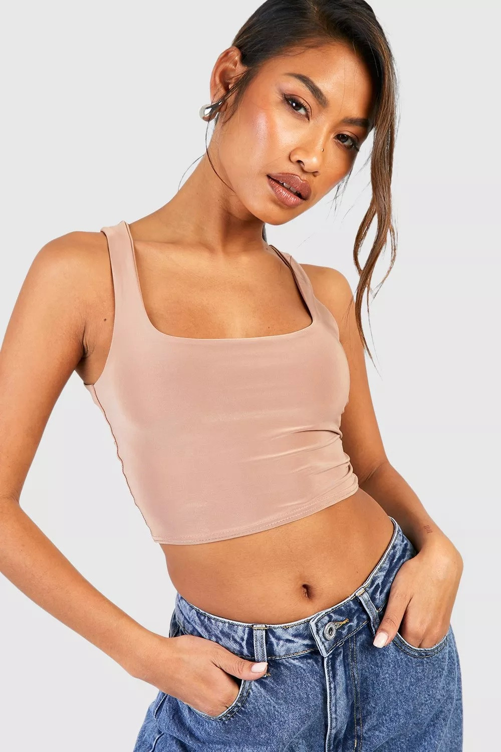 BEŻOWY CROP CROP TOP BEZ RĘKAWÓW