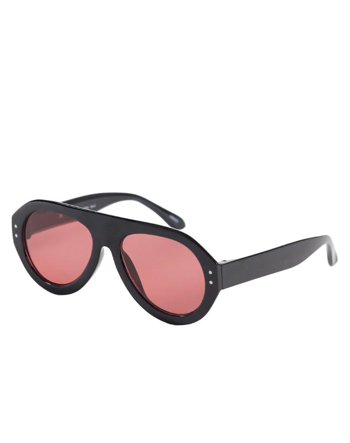 czarne okulary przeciwsłoneczne typu aviator