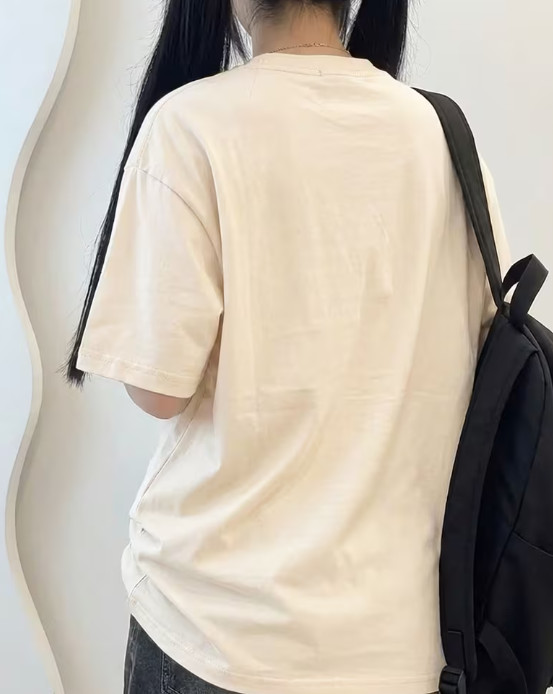 t-shirt okrągły dekolt nadruk